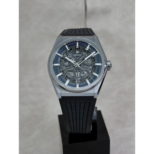 41mm • 2019 Zenith Defy Classic Skeleton Titanium 28800bph Automatic Full Set
